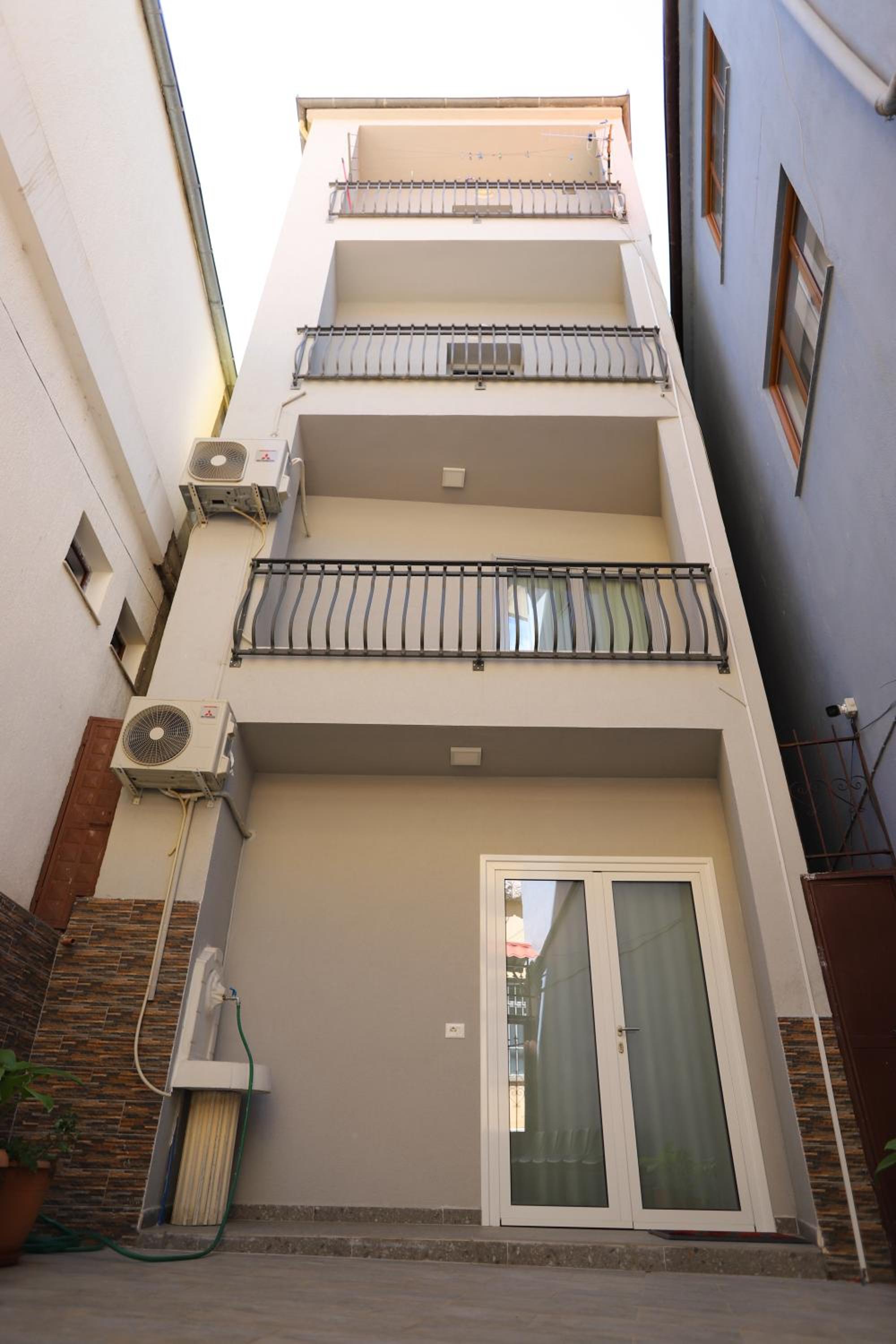 J&D Rooms Korce