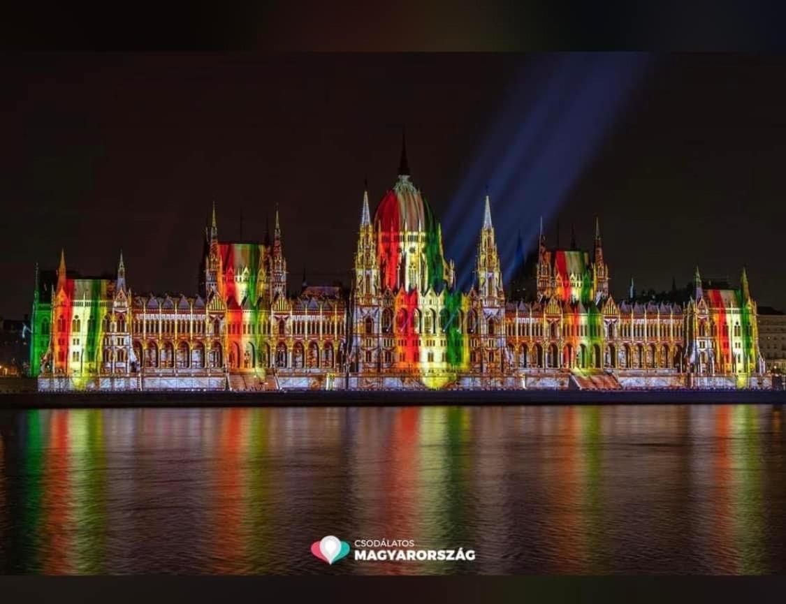 Brand new Parliament Designer SmartHome view 3
