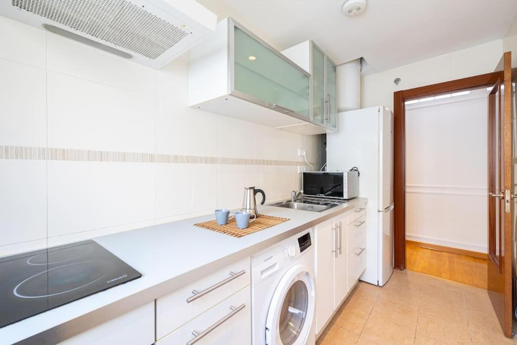 Central apartment with pool