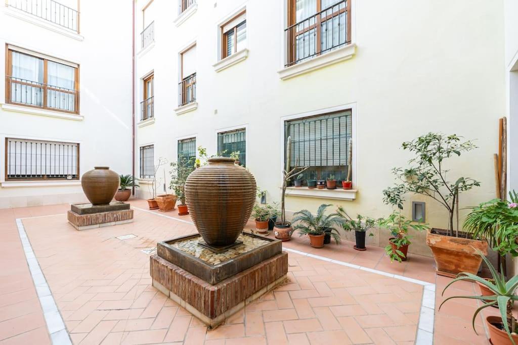 Central apartment with pool