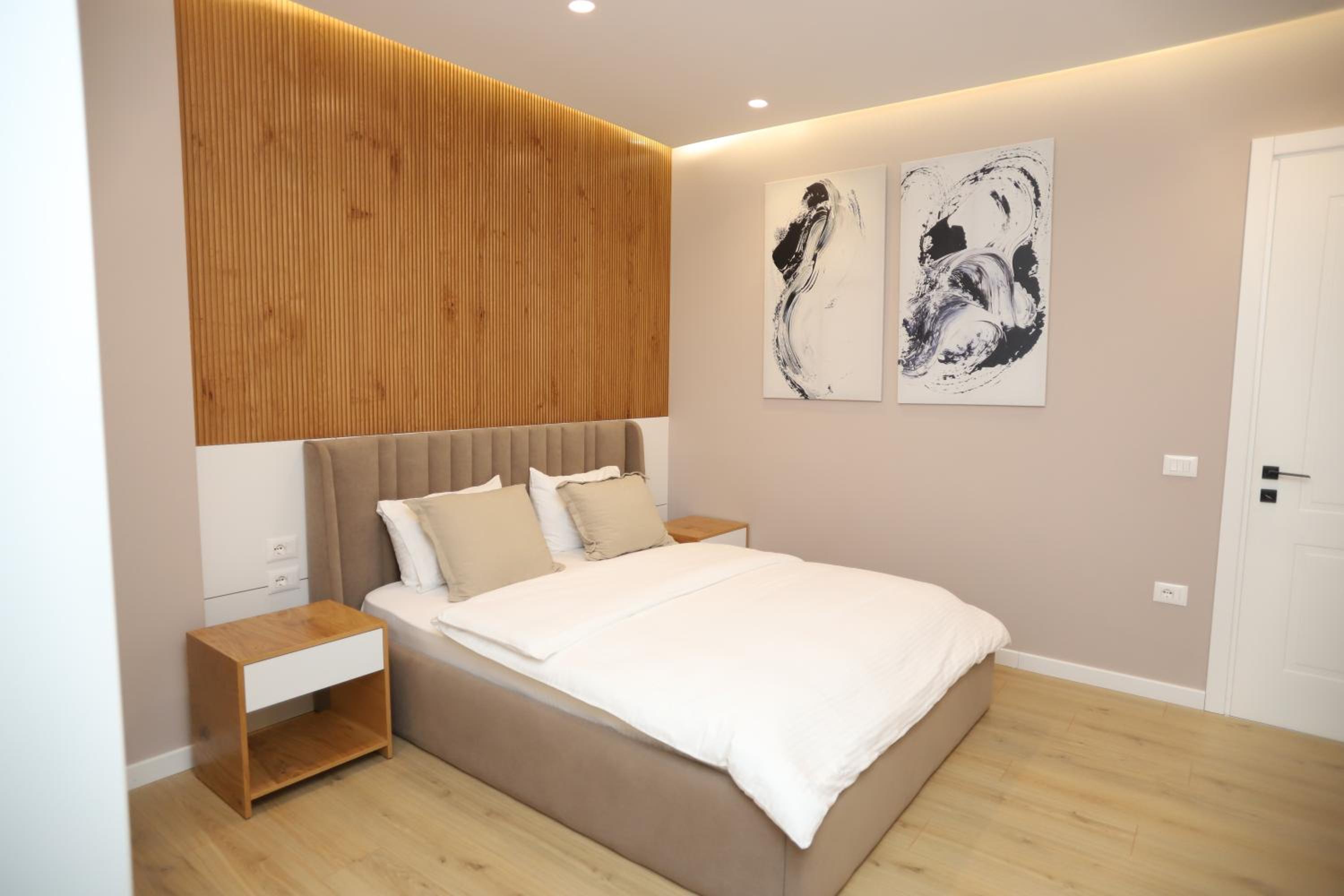 J&D Rooms Korce