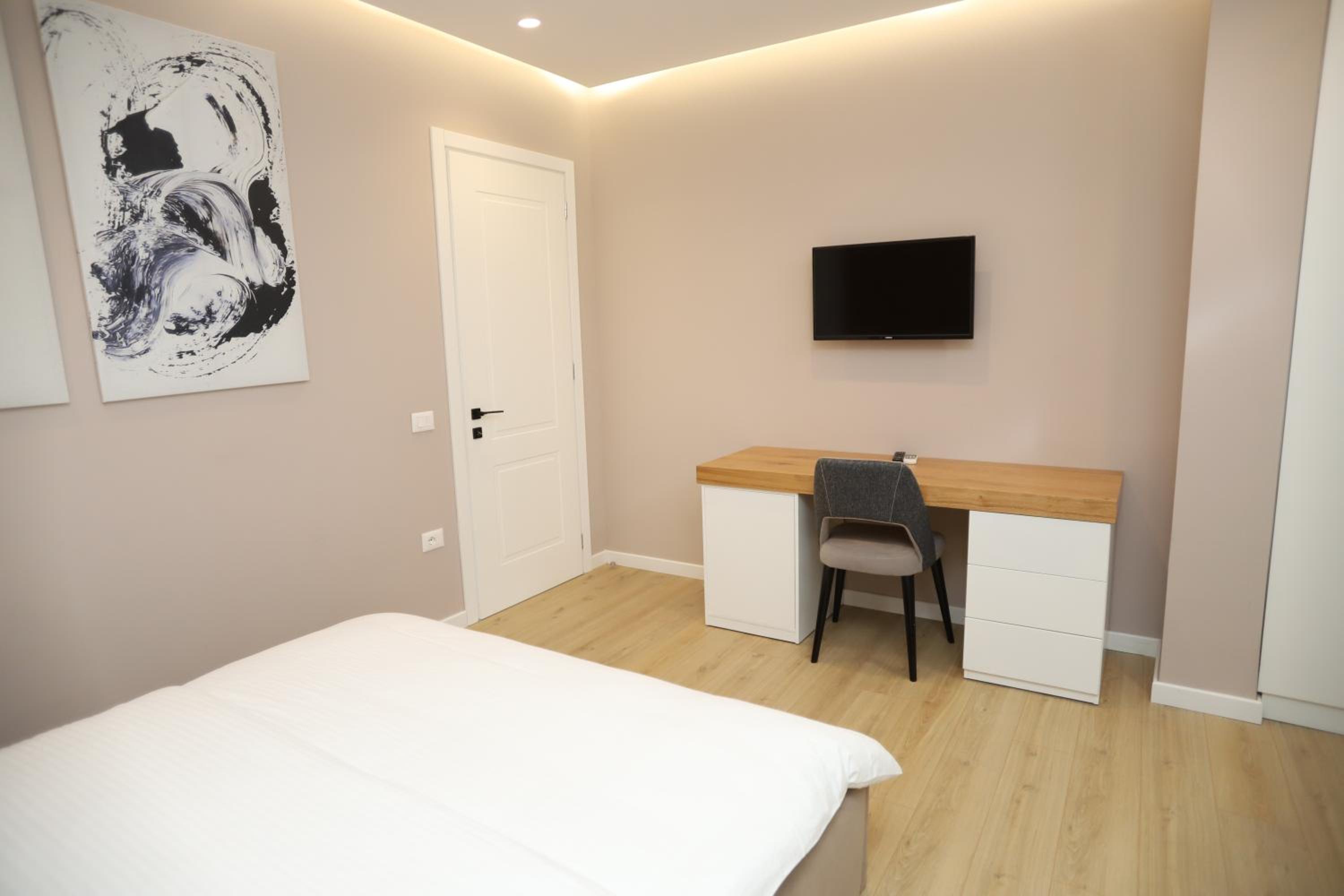 J&D Rooms Korce