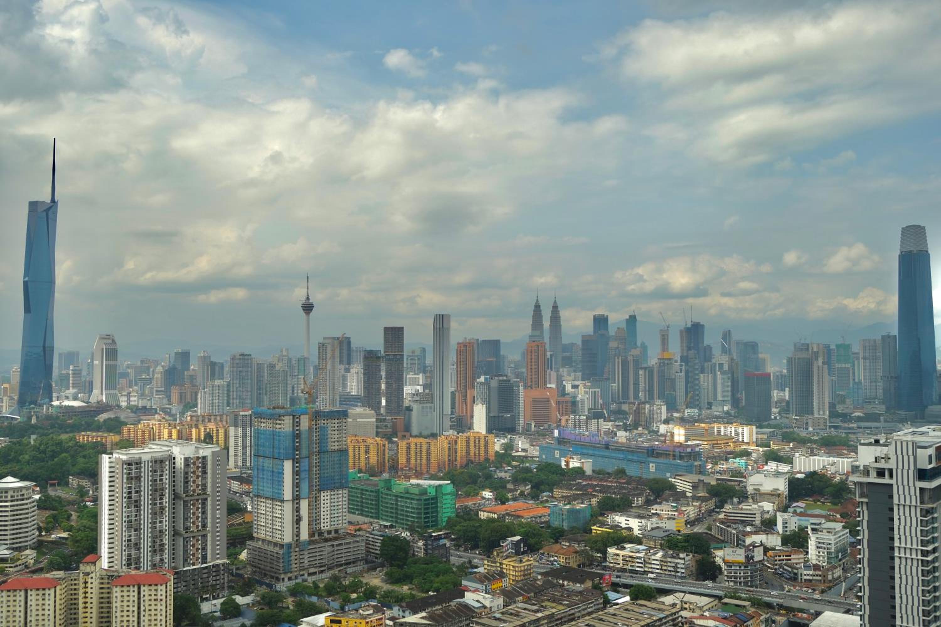 Trion KL 10mins to KLCC-Lalaport-Velocity 6 Pax