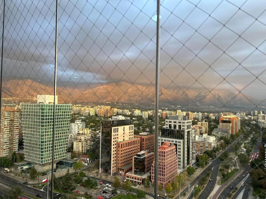 Las Condes Apartament close to the metro