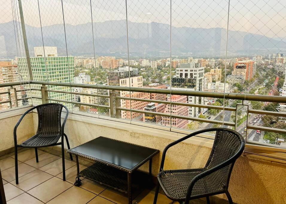 Las Condes Apartament close to the metro