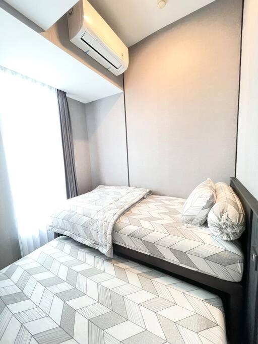 Lux 2 Br Anderson above Pakuwon mall center view 3