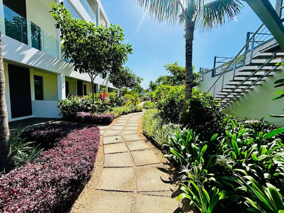 Bluepearl, Sileview Residence