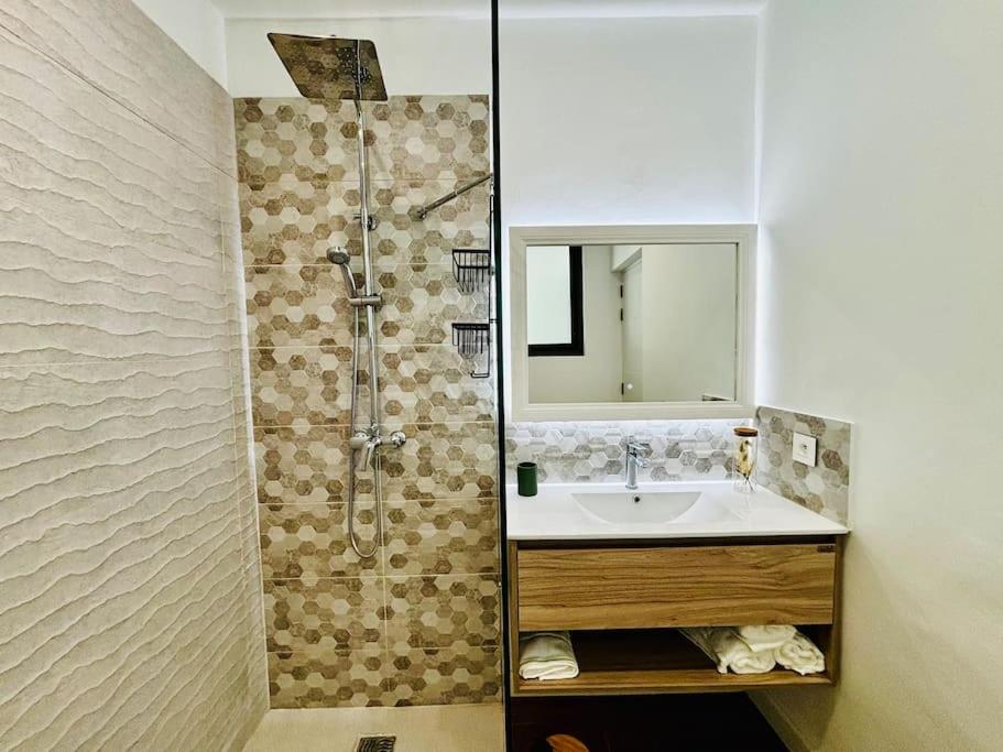 Bluepearl, Sileview Residence