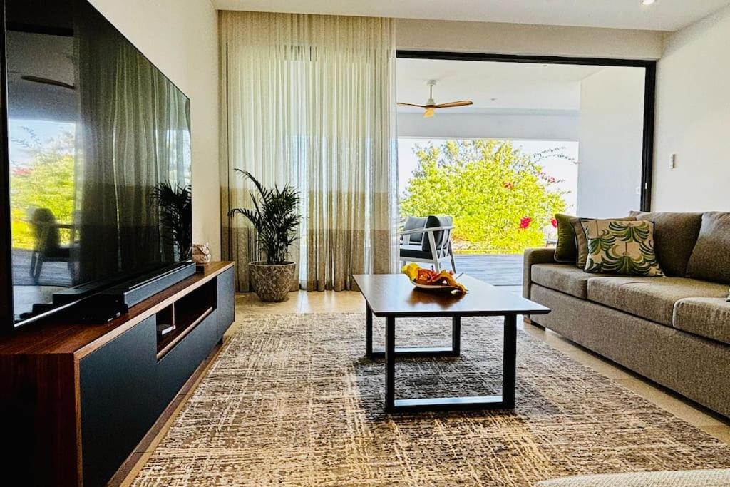Bluepearl, Sileview Residence