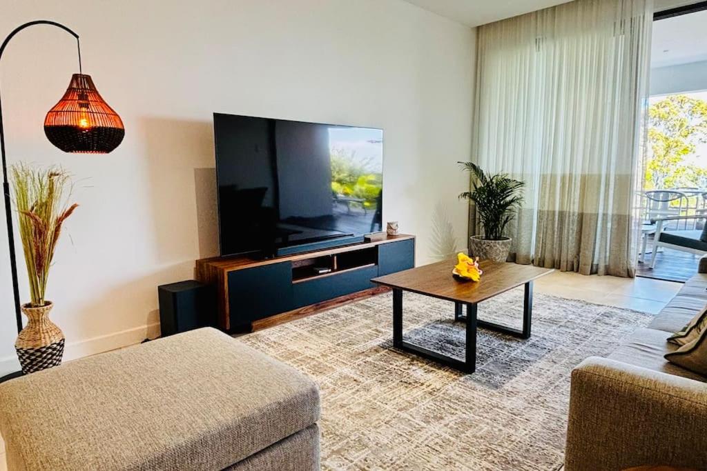 Bluepearl, Sileview Residence
