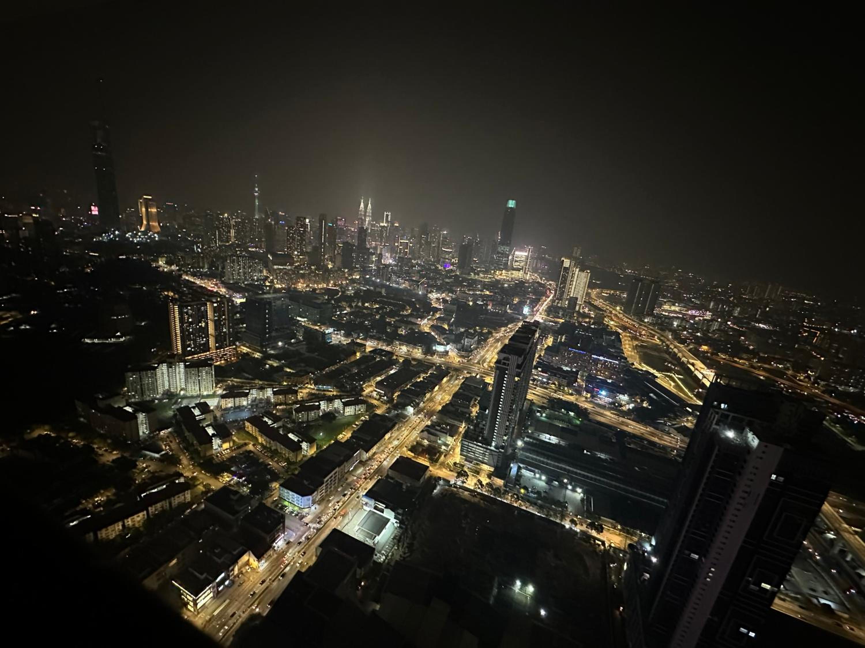 Trion KL 10mins to KLCC-Lalaport-Velocity 6 Pax