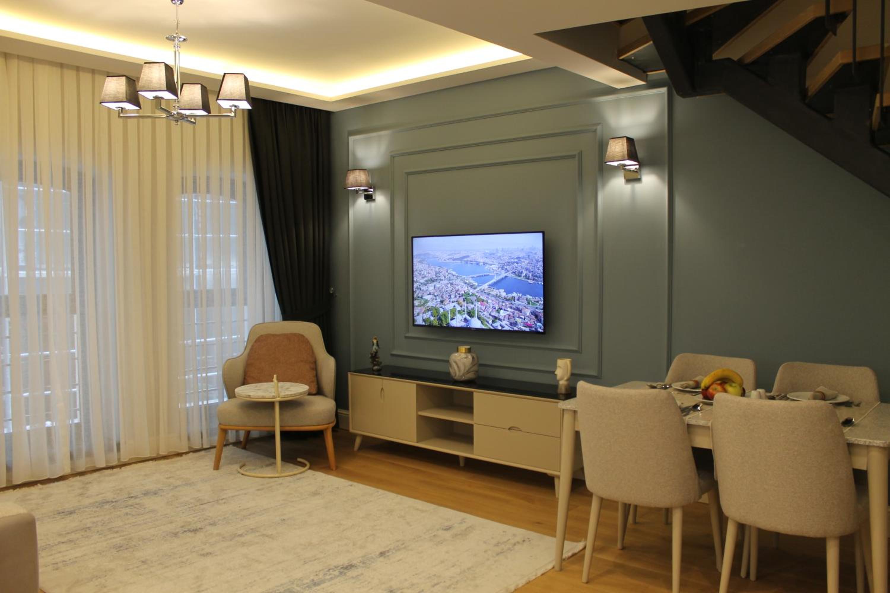 Garlon Residence - Image 281