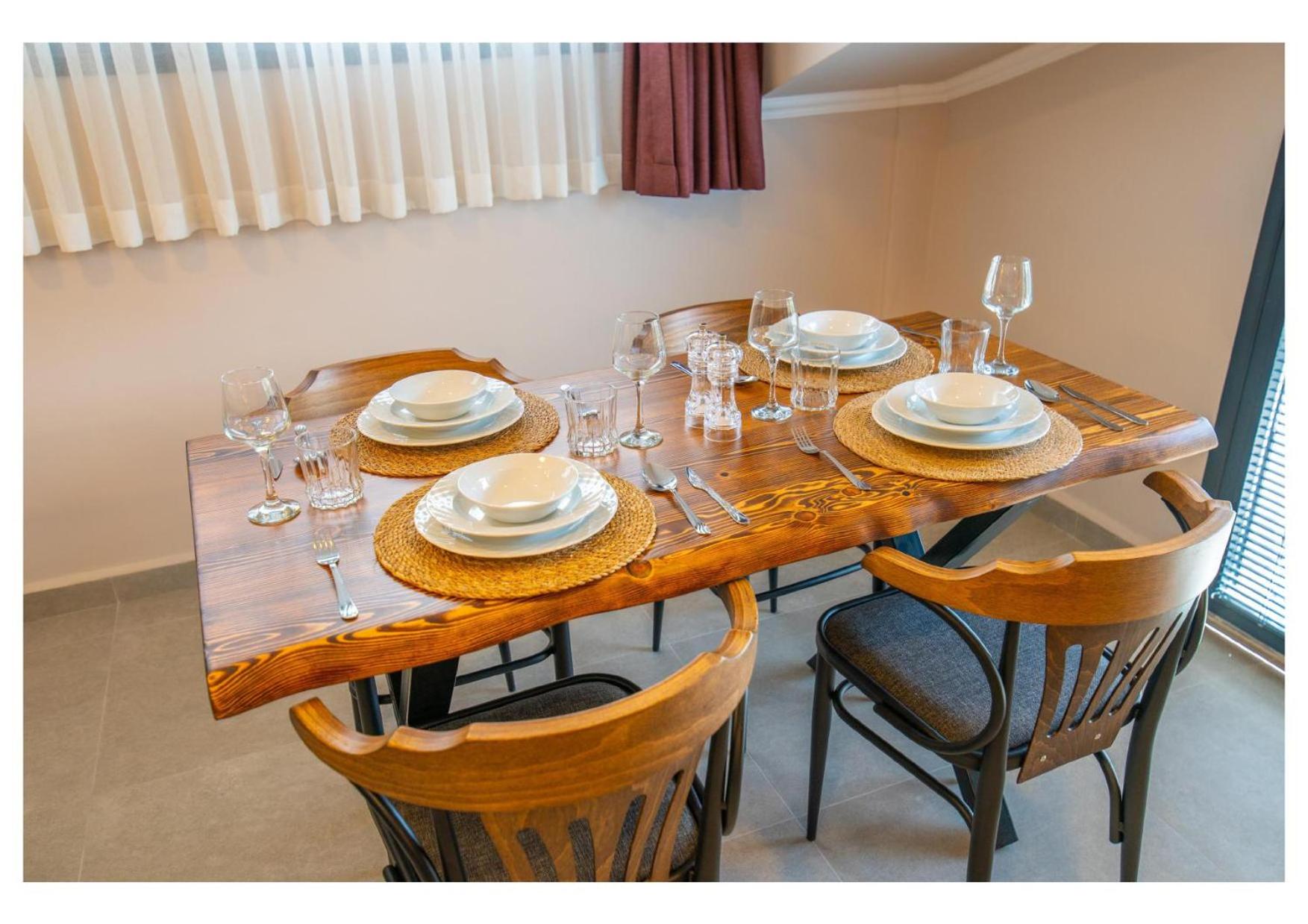 Royal Luxury Suites Homes view 4