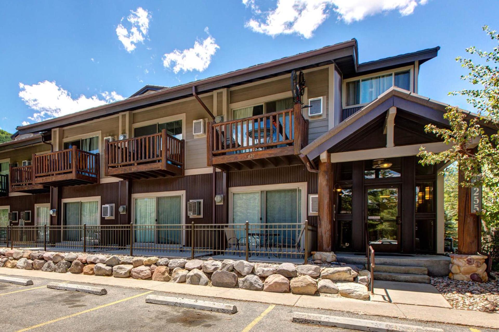 Prospector Lodge 603 by Moose Management view 5