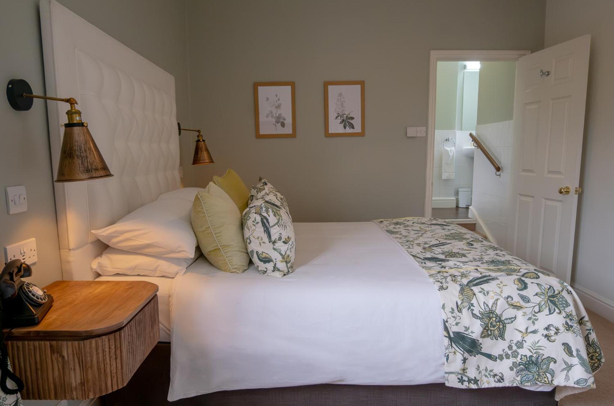 Maidstone Vacations - Leeds Castle Stable Courtyard Bed and Breakfast - Property Image 17