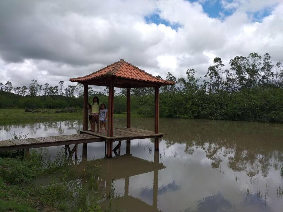 Lindo sítio com Lagoa