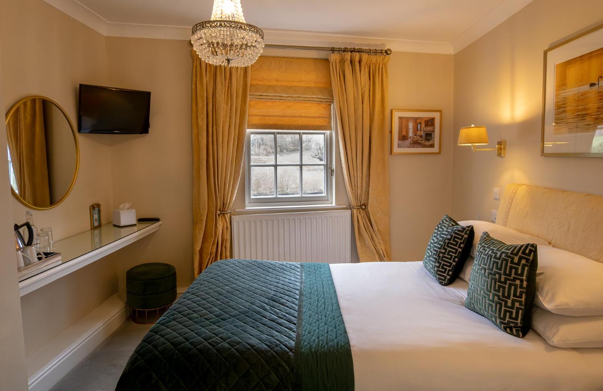 Maidstone Vacations - Leeds Castle Stable Courtyard Bed and Breakfast - Property Image 7