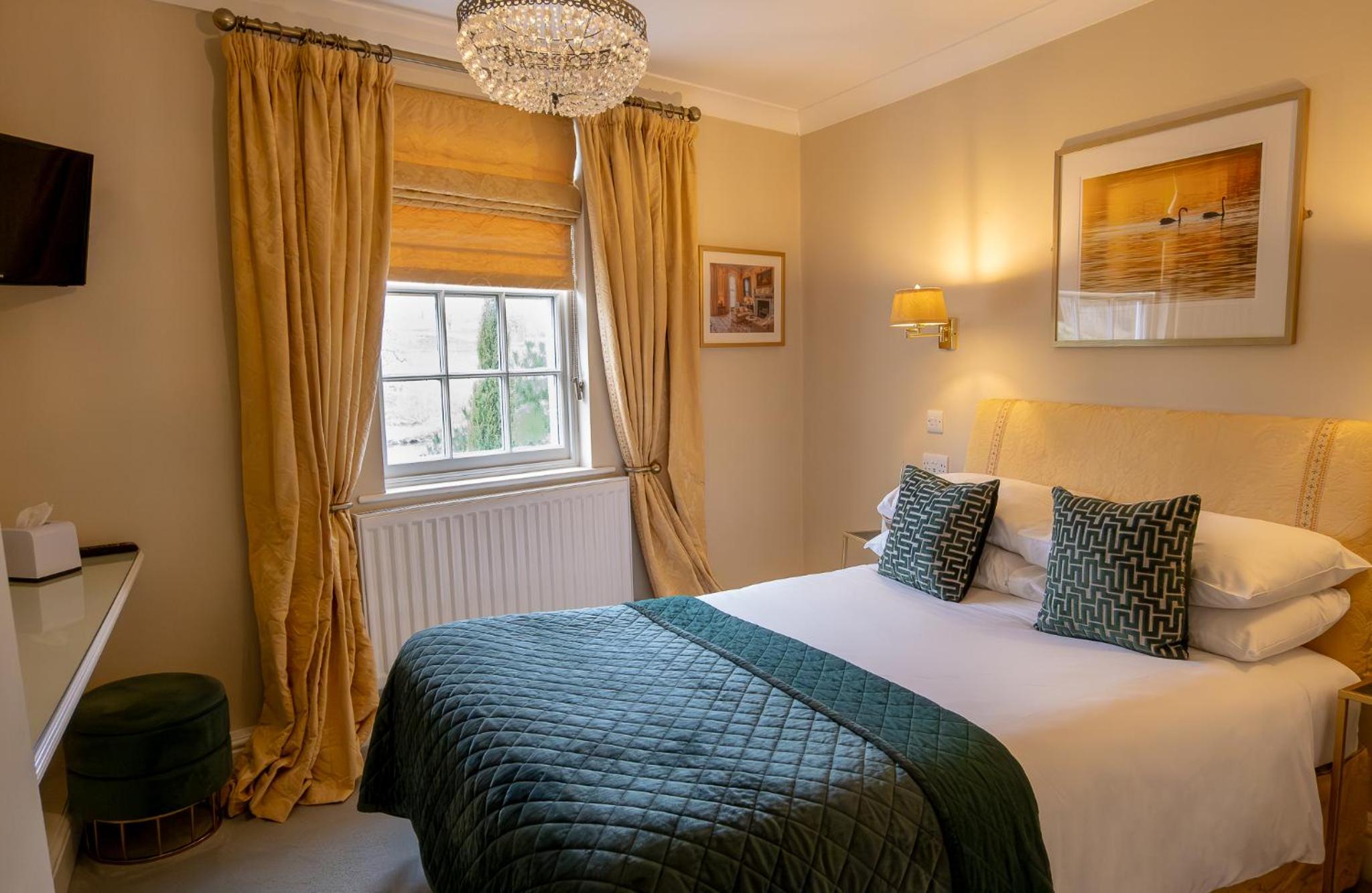 Maidstone Vacations - Leeds Castle Stable Courtyard Bed and Breakfast - Property Image 8