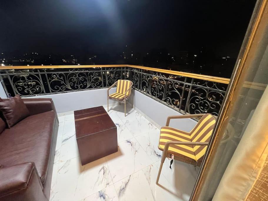 A luxury apartment fully nile view -Downtown Cairo