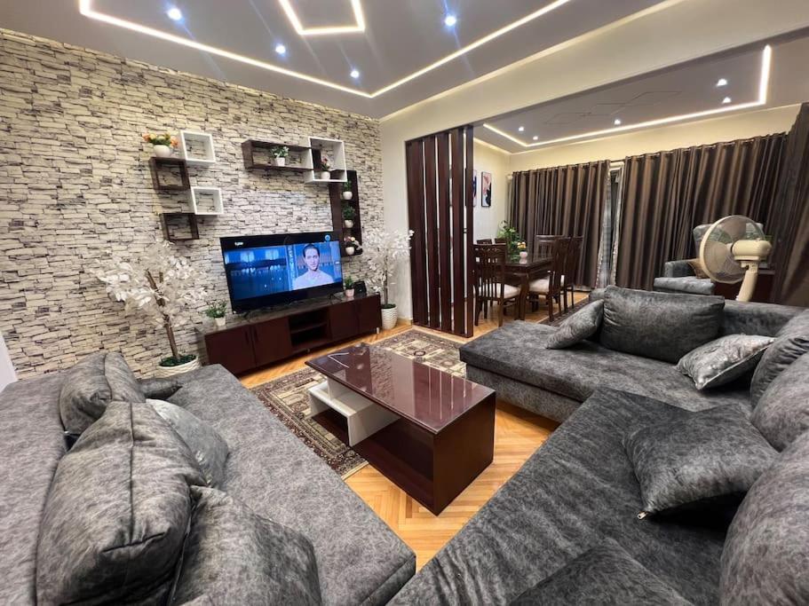 A luxury apartment fully nile view -Downtown Cairo