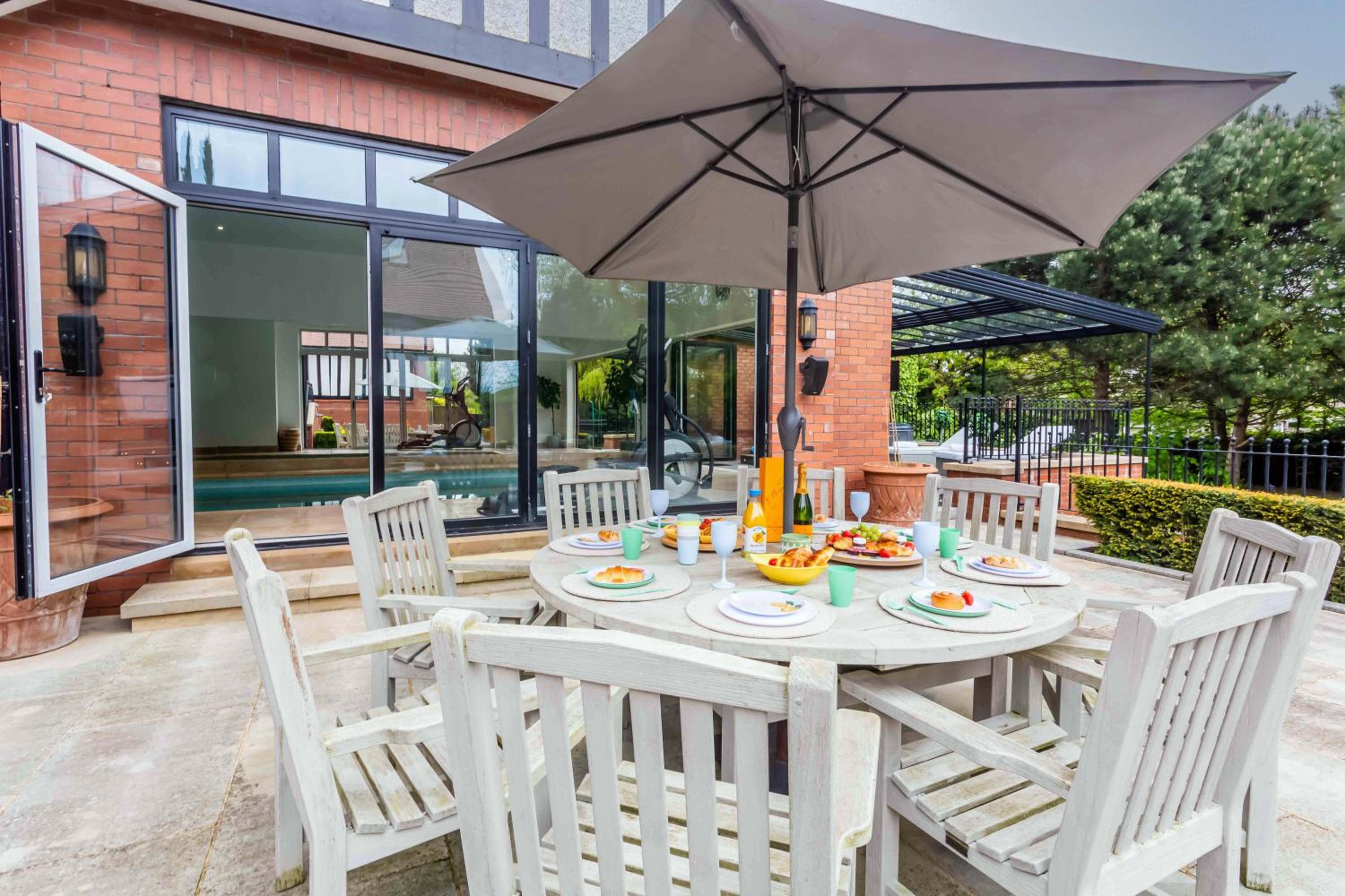 Guest Homes - The Grove view 3