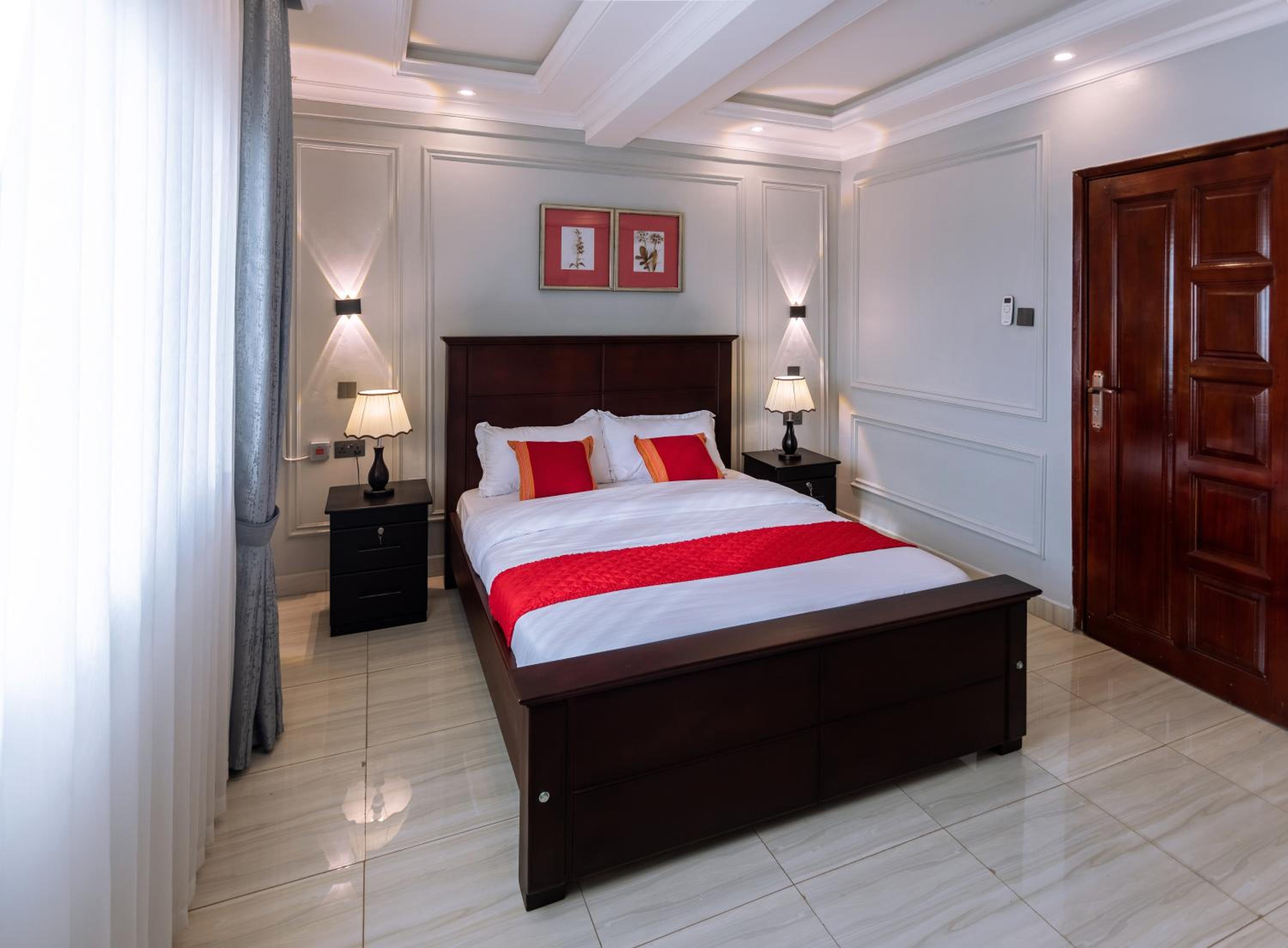 Lavermo Hotel Apartments view 5