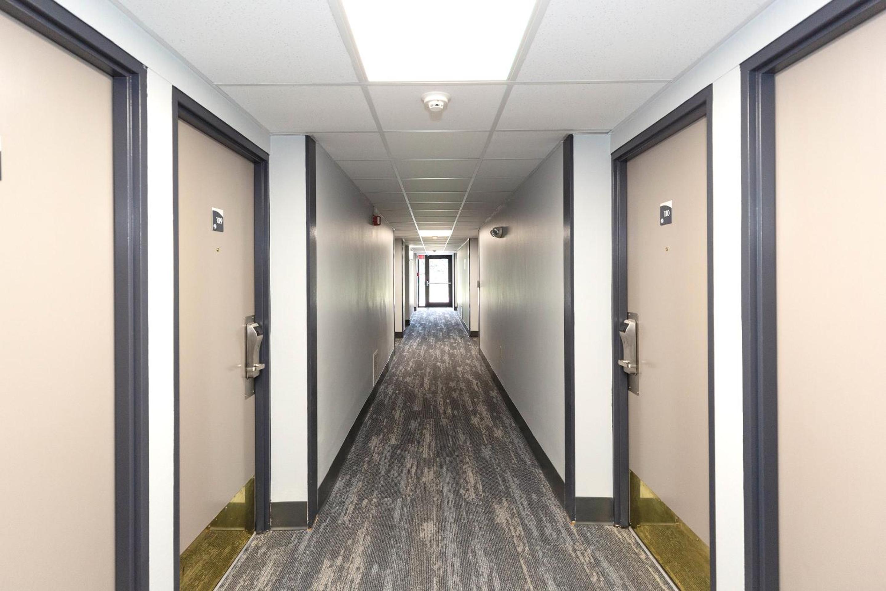 Mankato Vacations - Coratel Inn  Suites by Jasper Mankato - Property Image 42