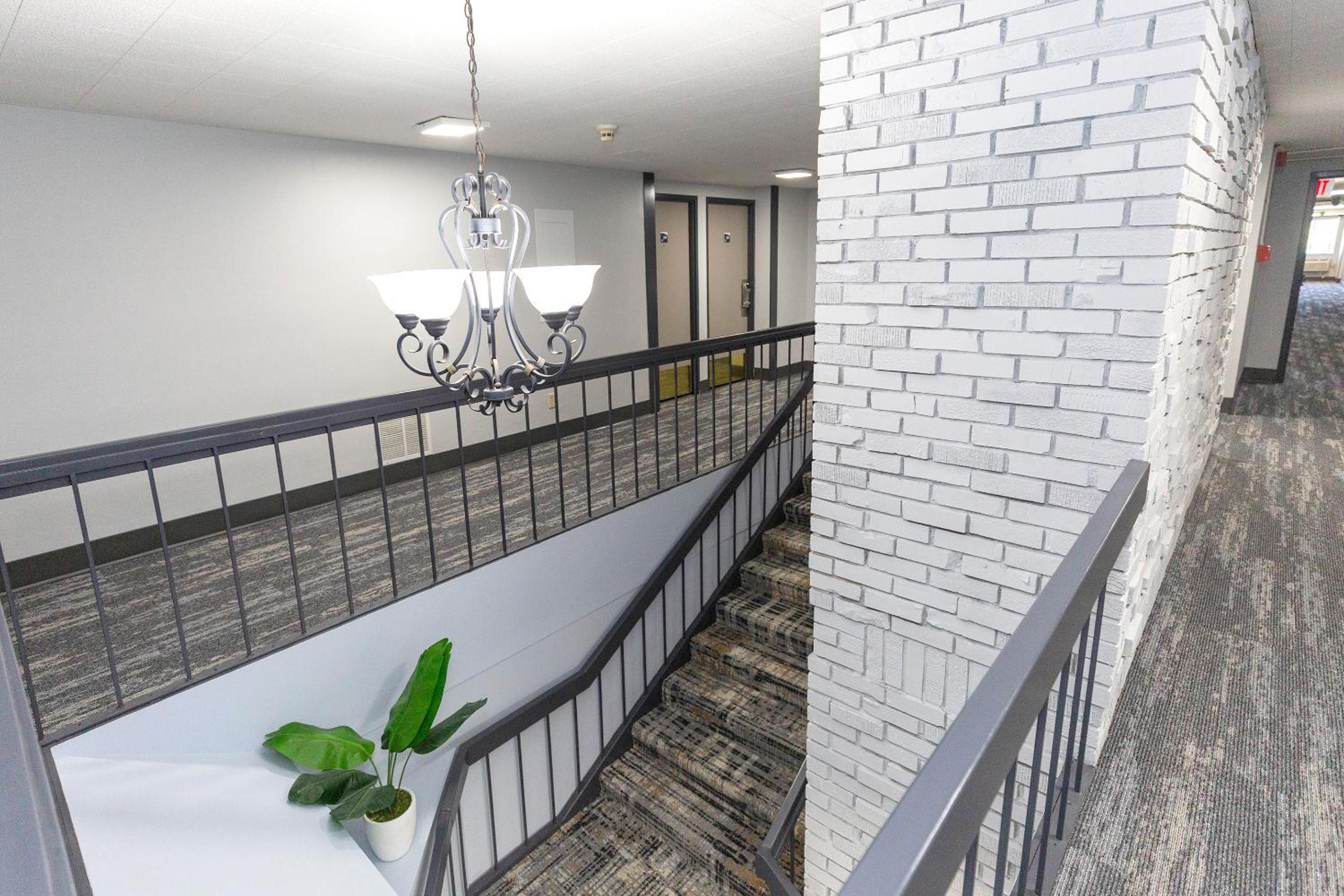 Mankato Vacations - Coratel Inn  Suites by Jasper Mankato - Property Image 43