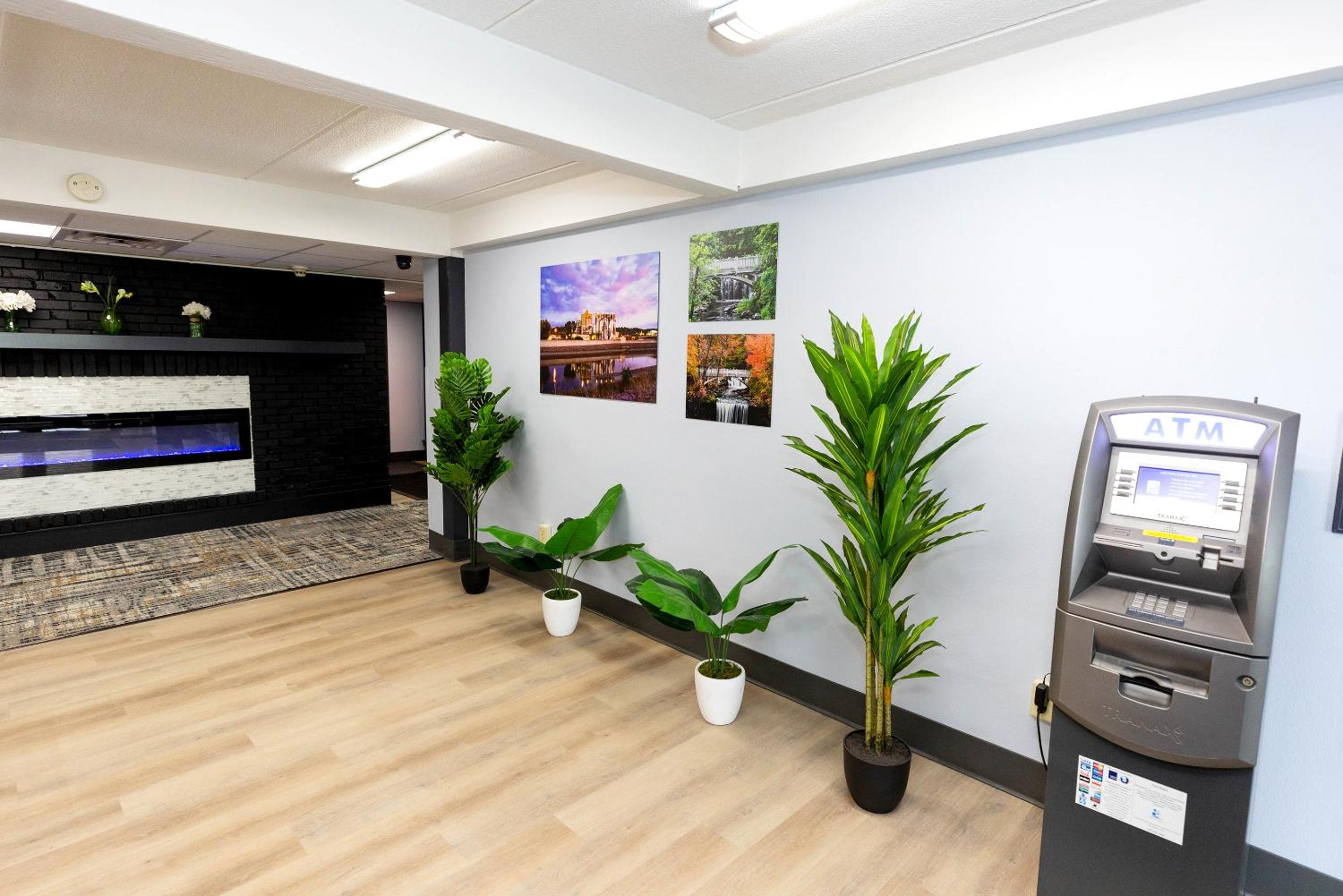 Mankato Vacations - Coratel Inn  Suites by Jasper Mankato - Property Image 45