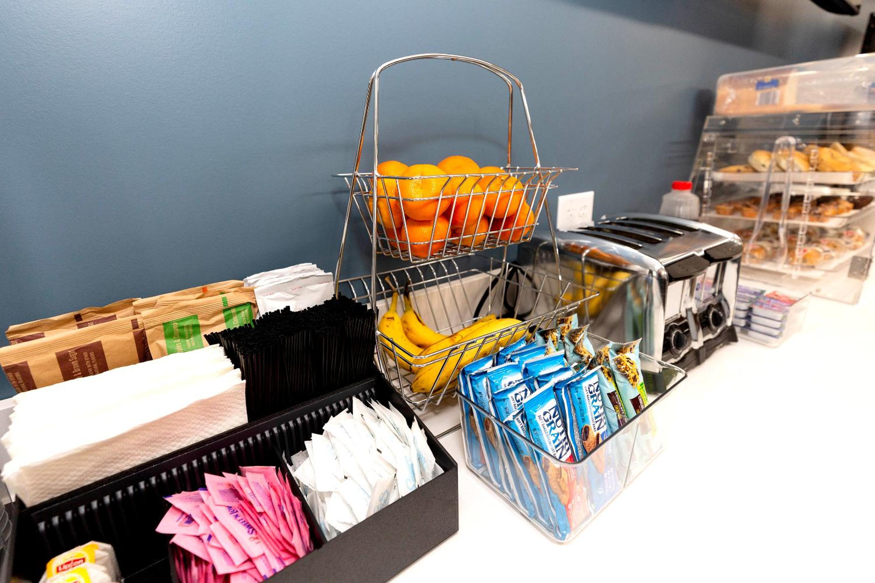 Mankato Vacations - Coratel Inn  Suites by Jasper Mankato - Property Image 6