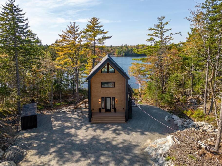 Numinous Cottage Long Lake Oasis