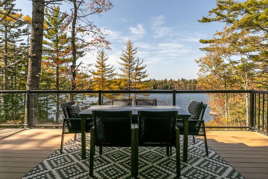 Numinous Cottage Long Lake Oasis