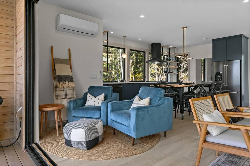 Numinous Cottage Long Lake Oasis