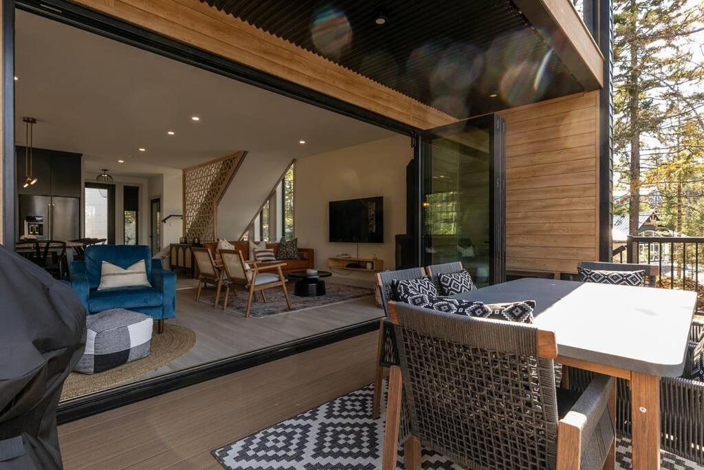 Numinous Cottage Long Lake Oasis