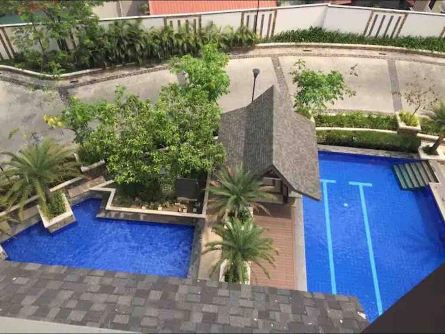 Urban Oasis 1 BR Condo at Visayas Avenue, Quezon City!!! view 3