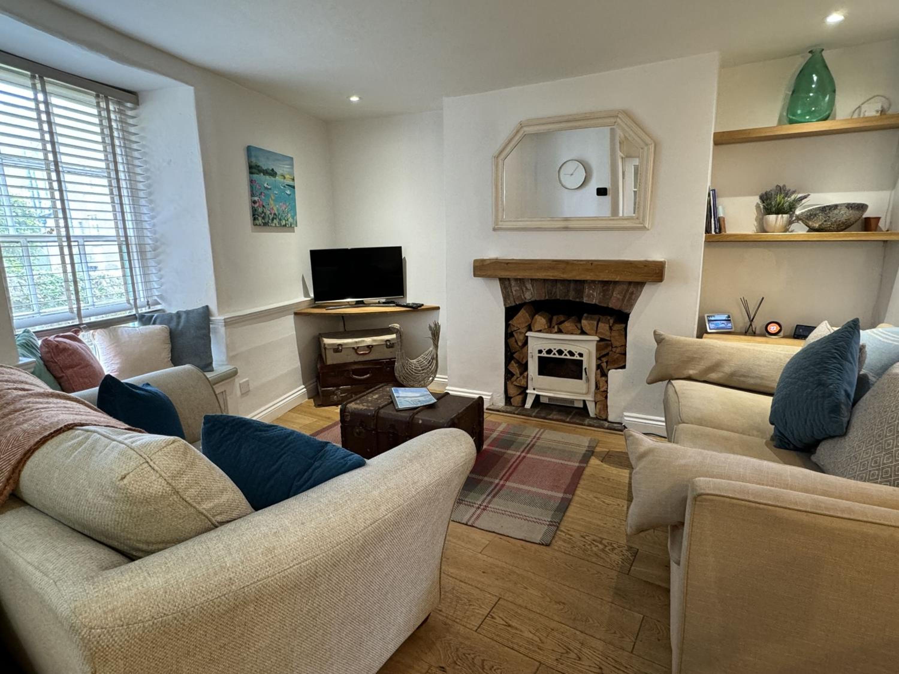 Rose Cottage - Central Dartmouth view 3