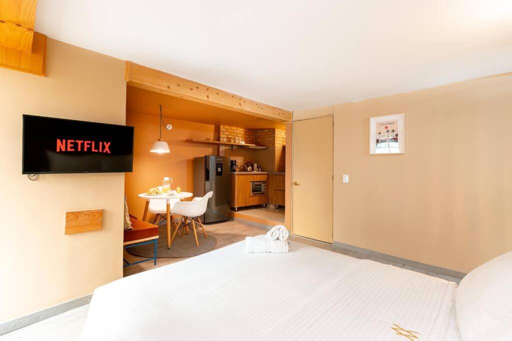 AVJ3A- Ubicación Inmejorable! Hermoso Apartamento de 2Hab en La Candelaria
