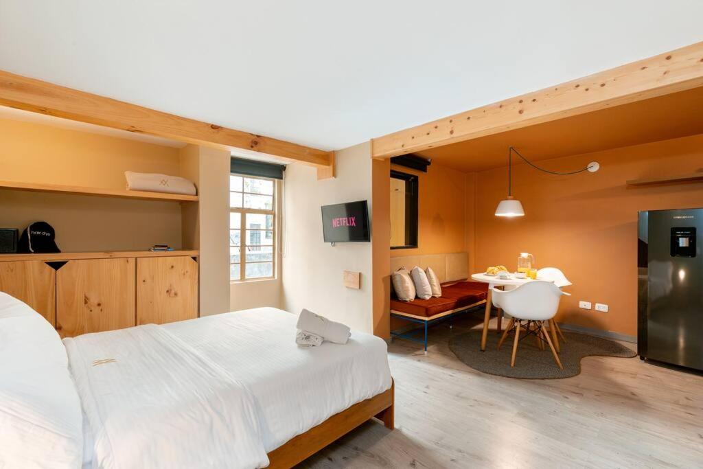 AVJ3A- Ubicación Inmejorable! Hermoso Apartamento de 2Hab en La Candelaria
