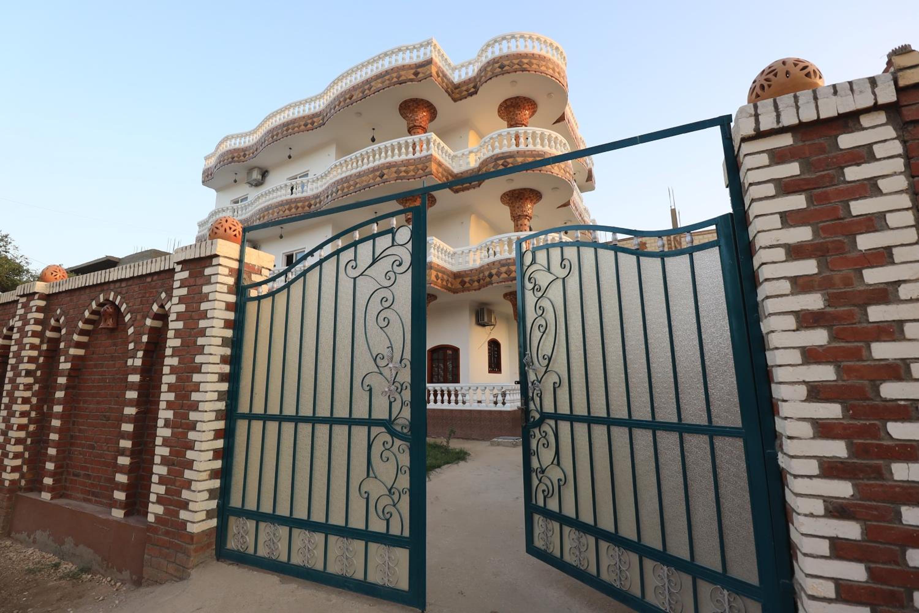 Ramsses Palace