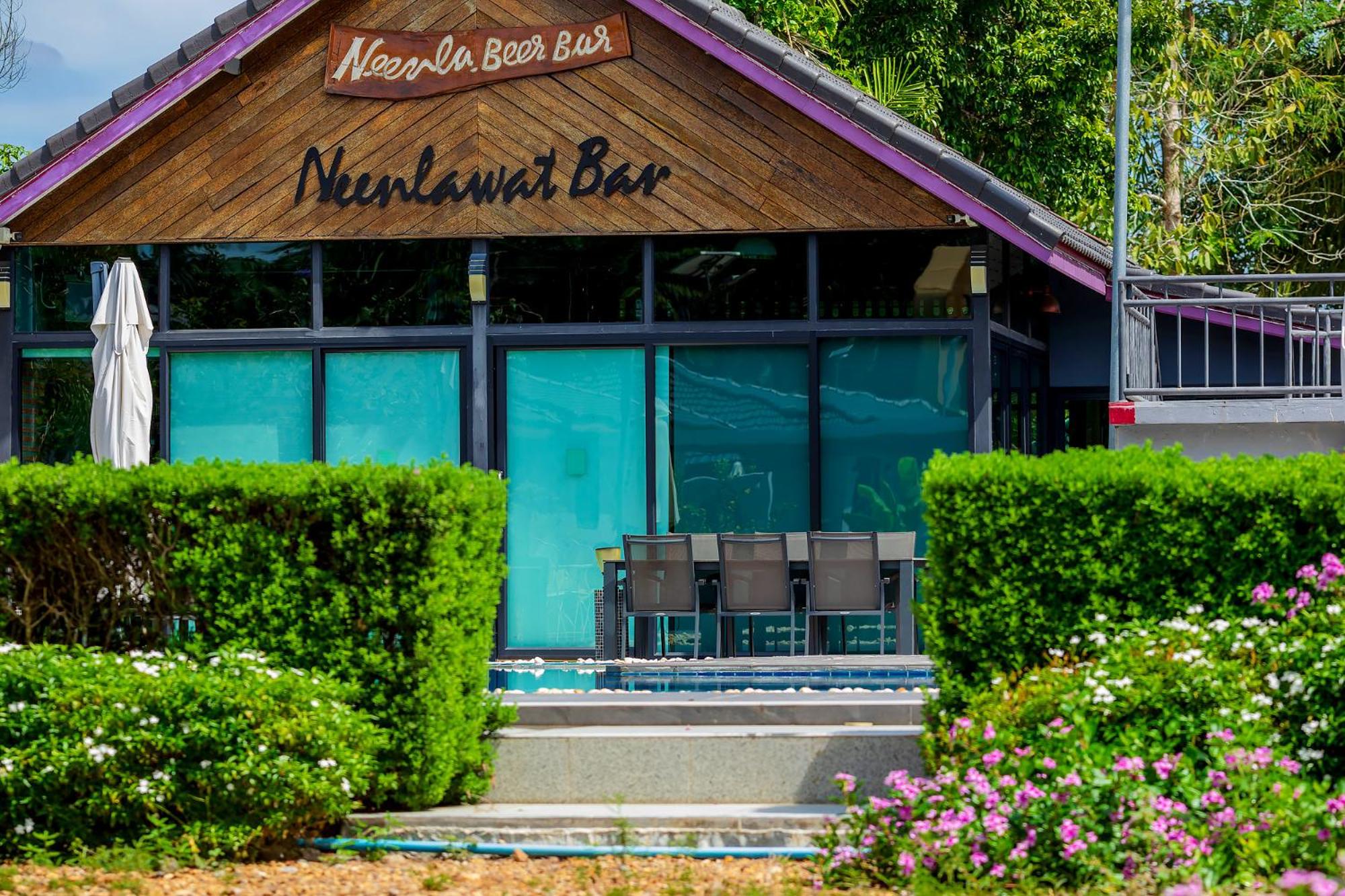 Neenlawat Riverside