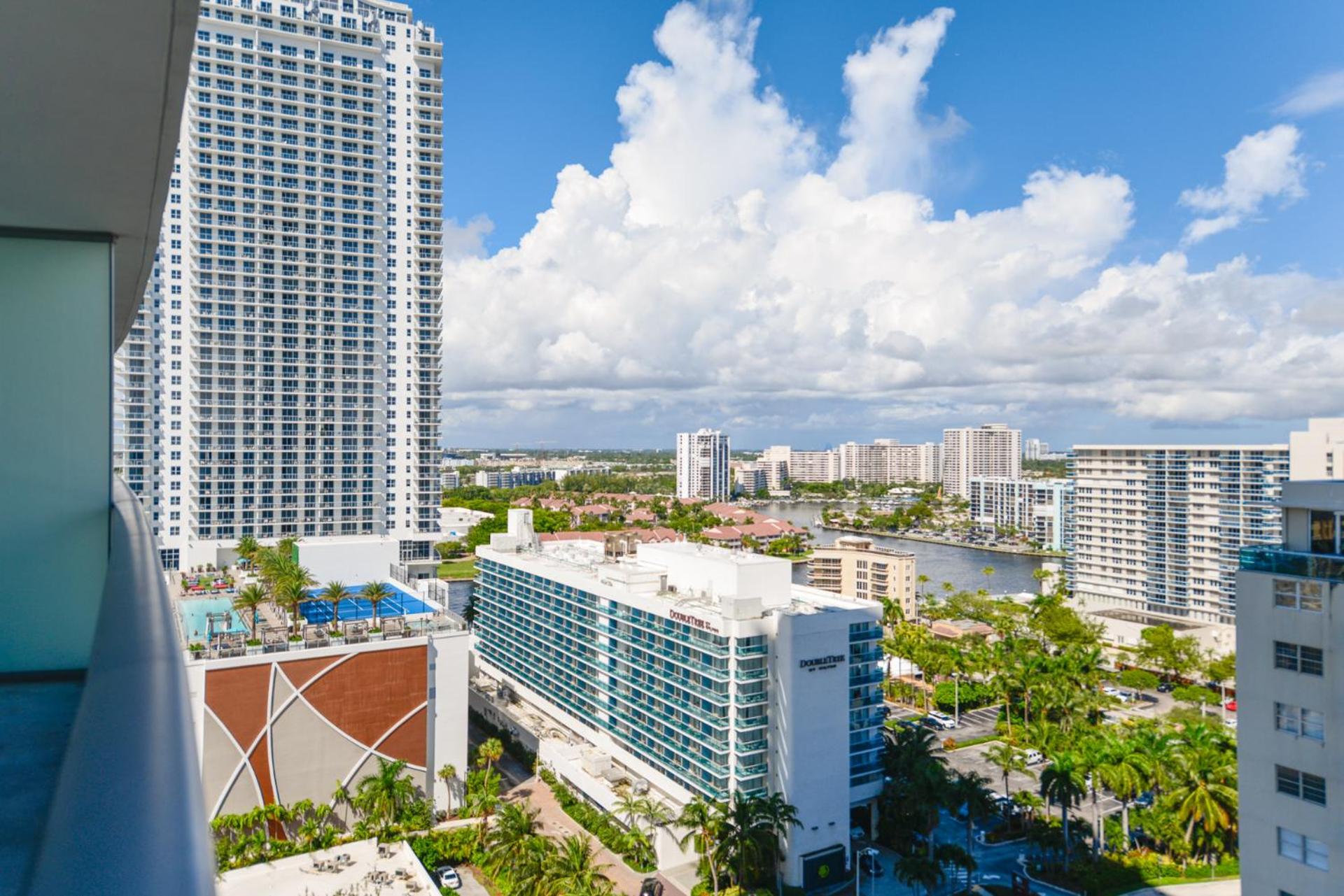 Perfect Beachfront Condo with Comfort & Luxury