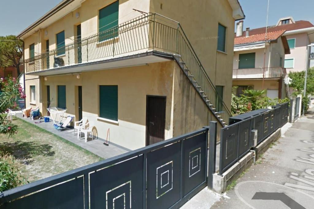 Jesolo Lido Free Parking - 4 Guests - Near Beach - app 2