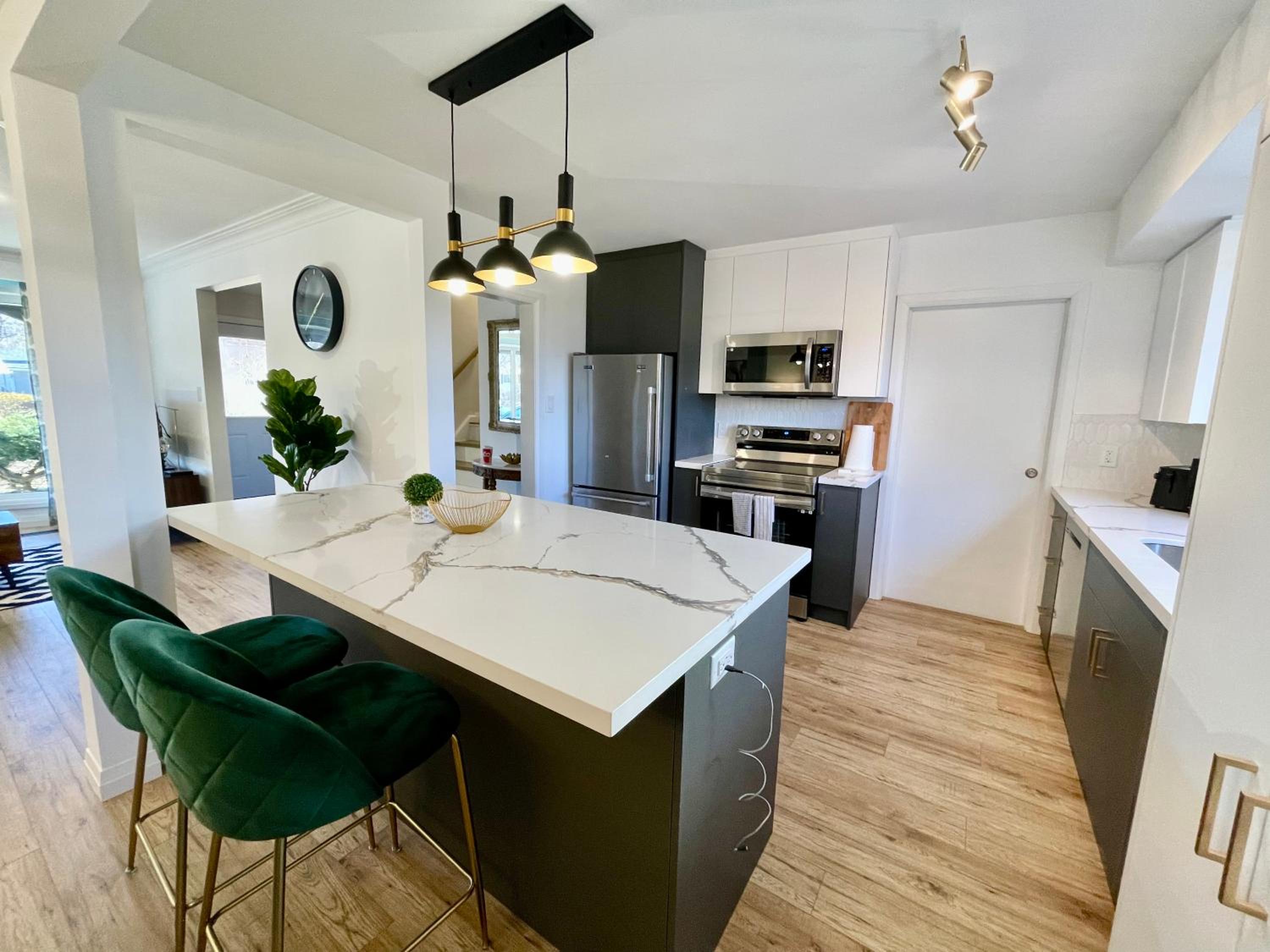 3 Bdr Bungalow in Burlington