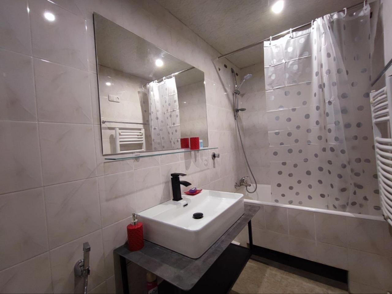 Apartments on Sayat-Nova 14