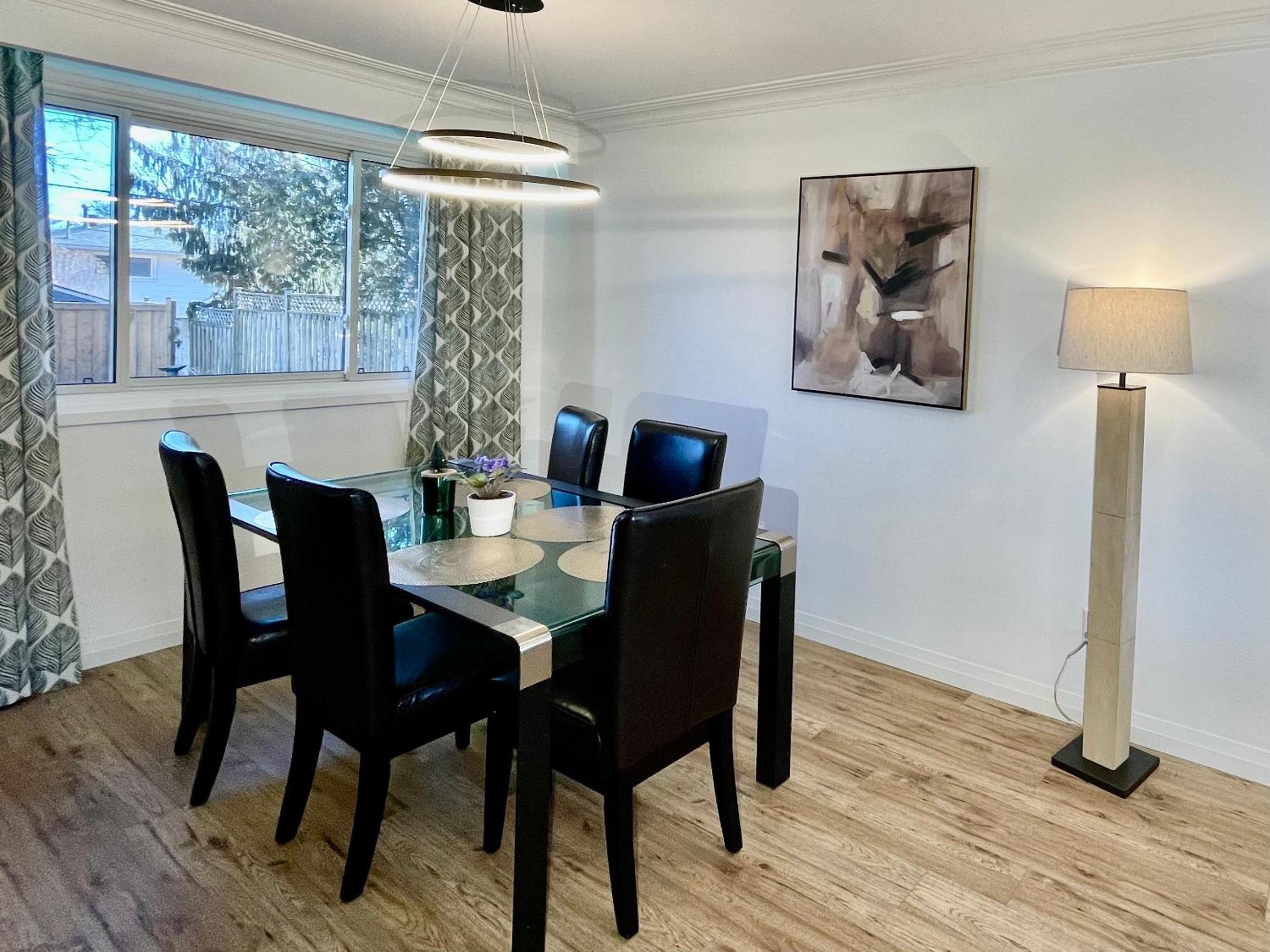 3 Bdr Bungalow in Burlington