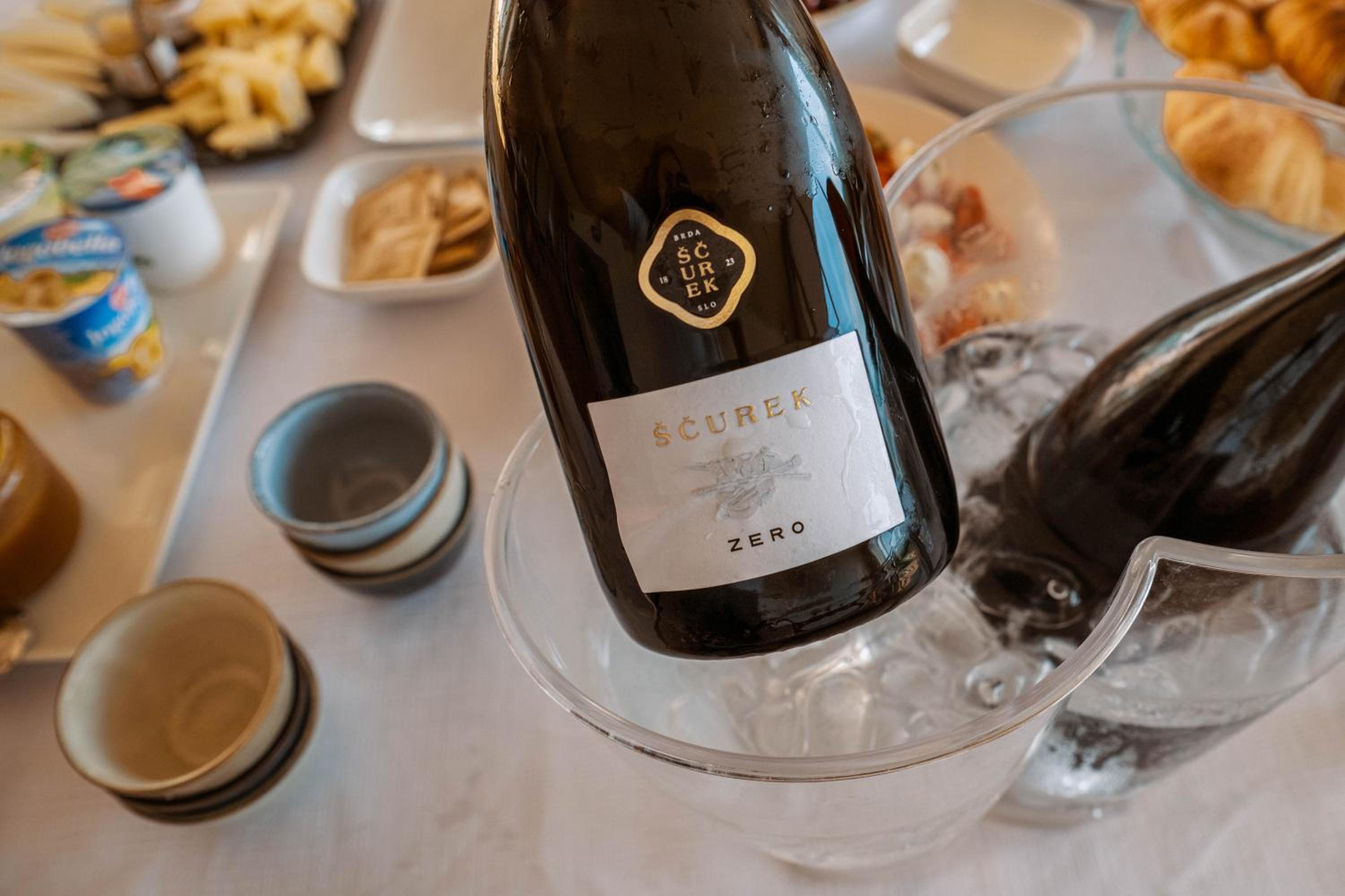 Posestvo Ščurek wine
