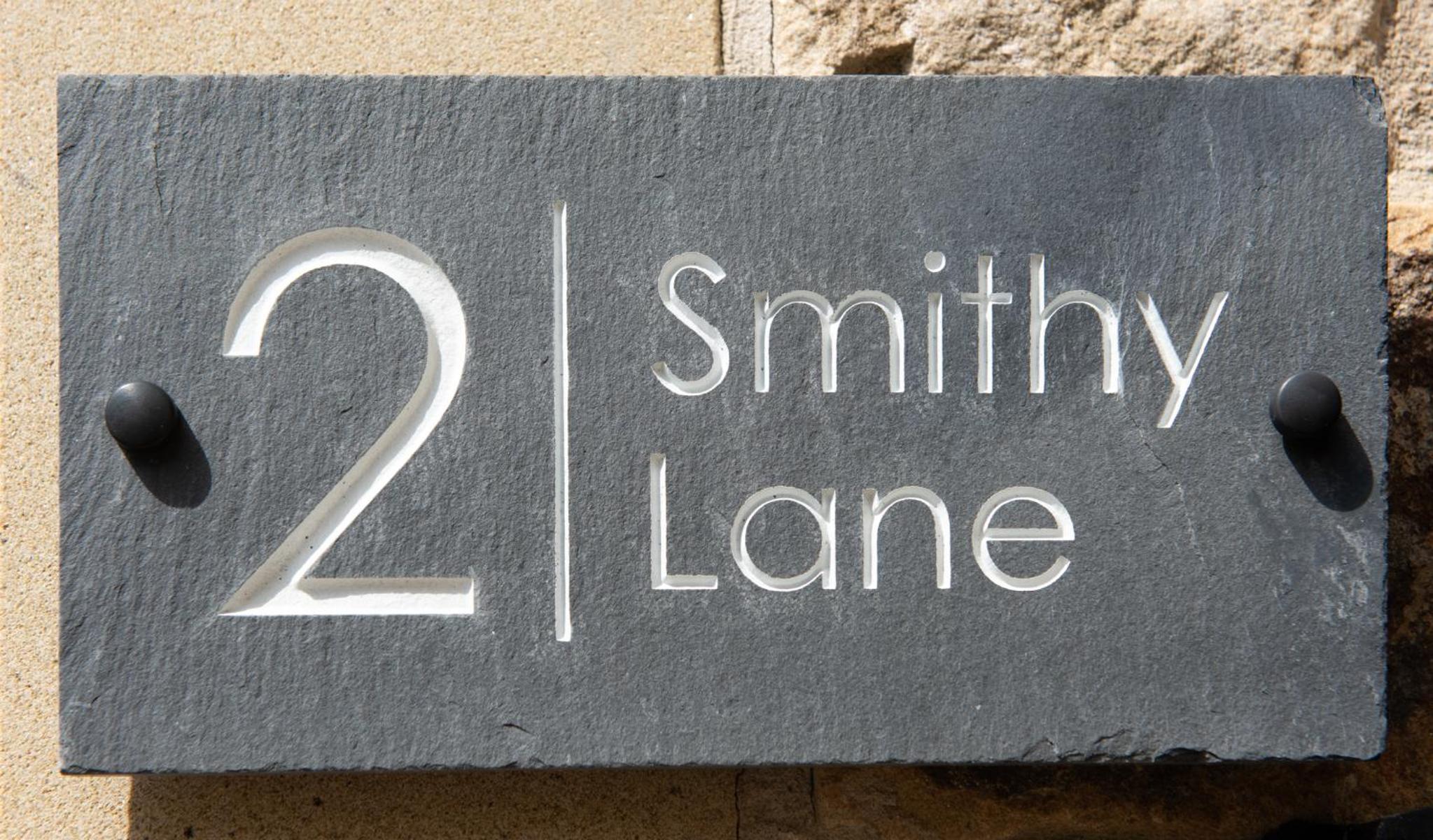 Modern, stylish Terraced apartment in the centre of Buxton