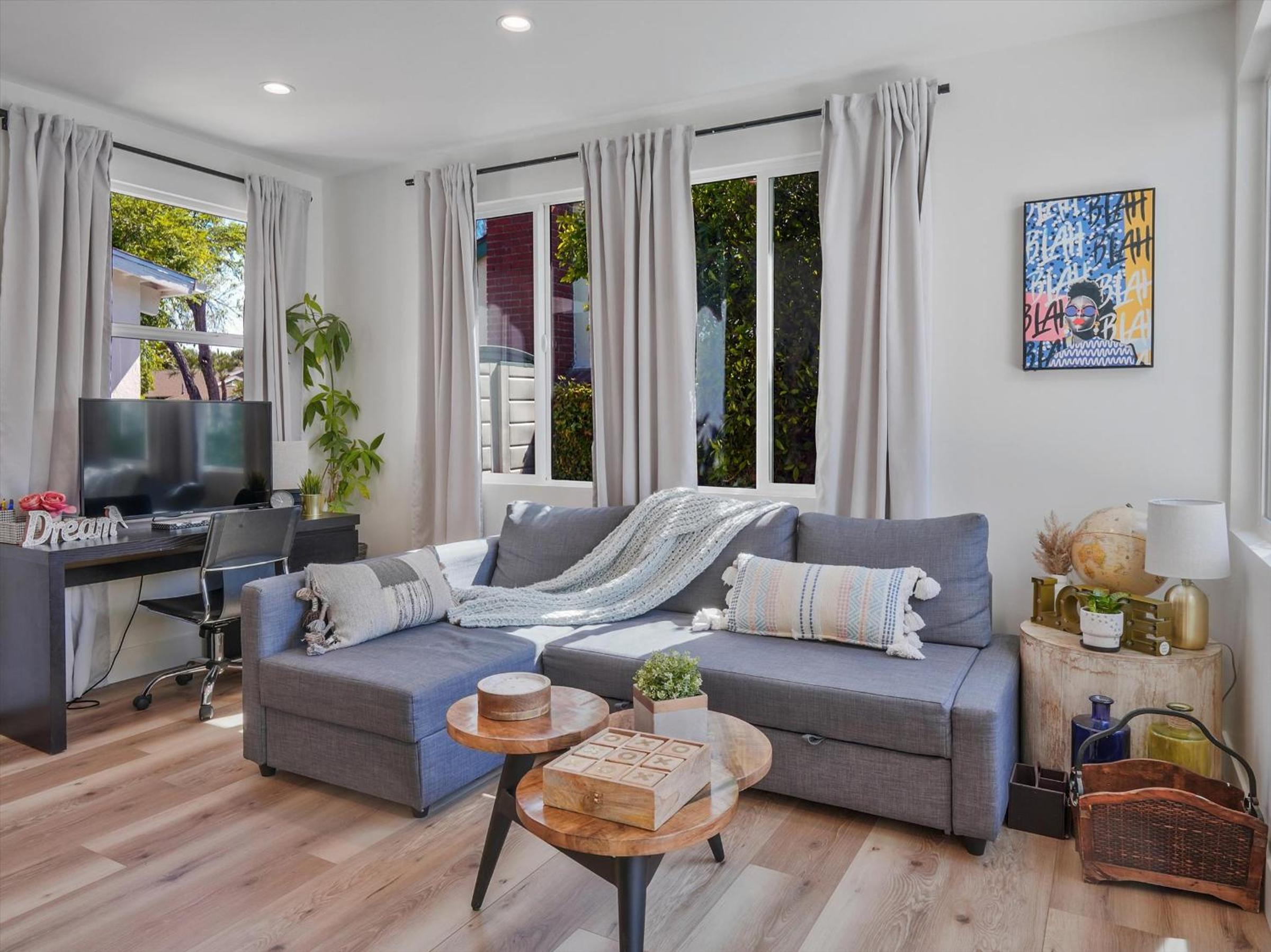 Hollywood Dream pool home & king beds