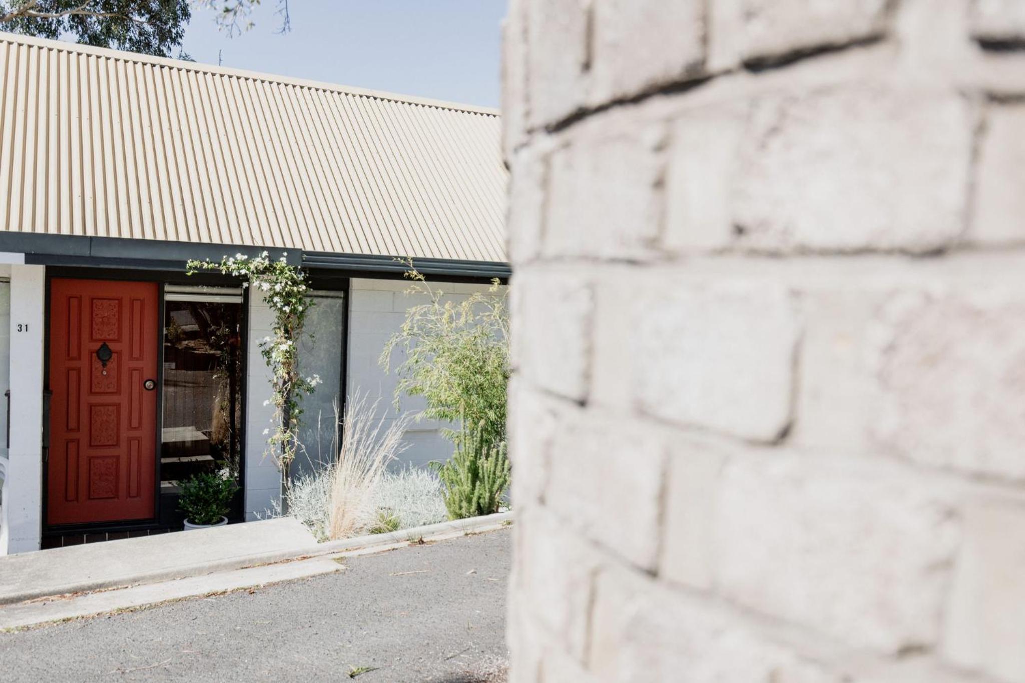 Trendy apartment in the heart of West Hobart