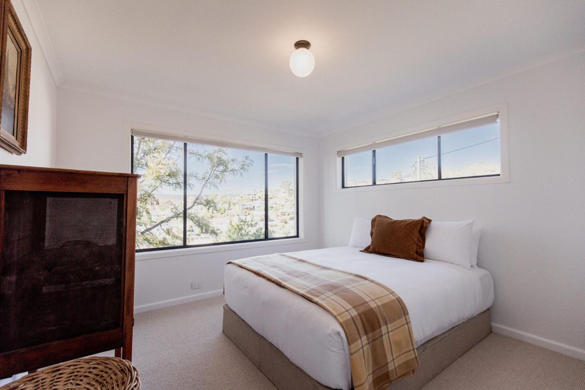 Trendy apartment in the heart of West Hobart
